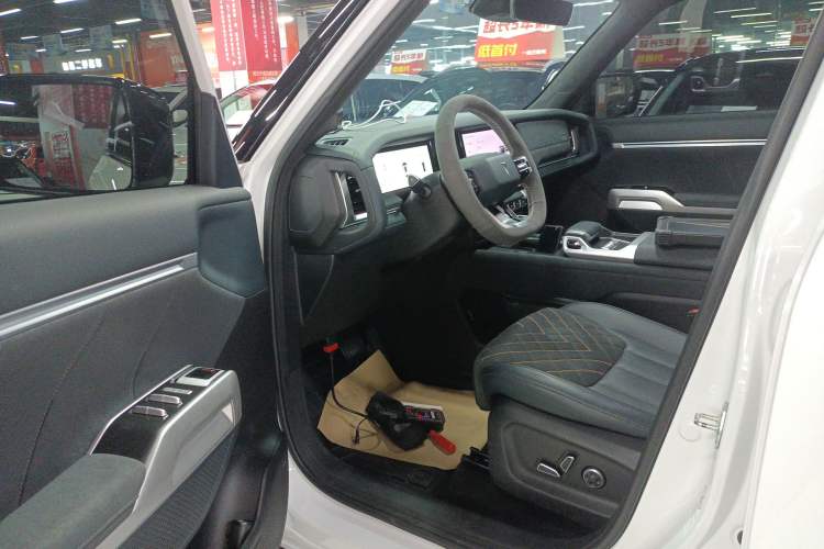 Used Deepal G318 2024 Four-Wheel-Drive Air Suspension Model