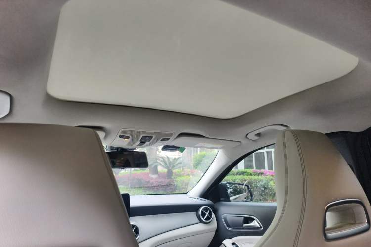 Used Mercedes-Benz GLA 2016 GLA 200 Fashion Model Headliner