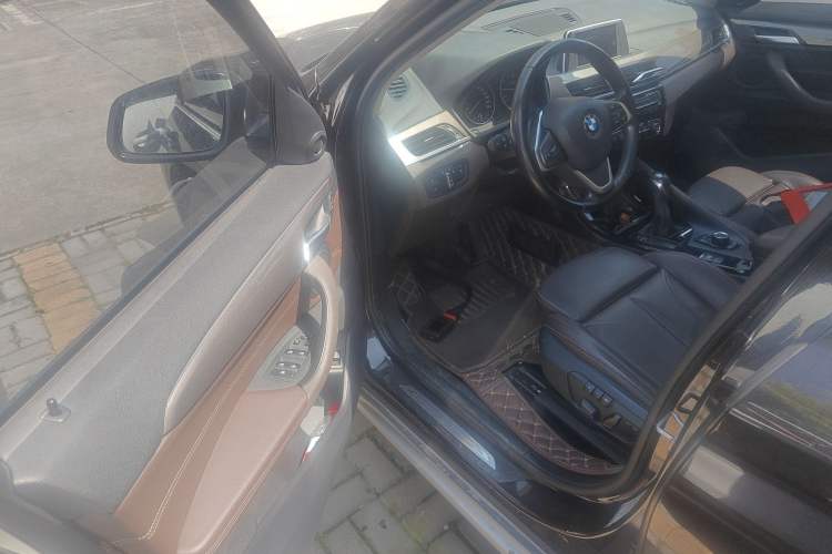 Used BMW X1 2018 sDrive18Li Luxury Model
