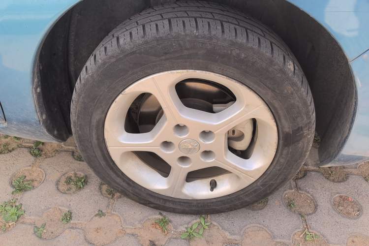 Used Venucia Leaf 2014 Navigation Version 6.6 KW