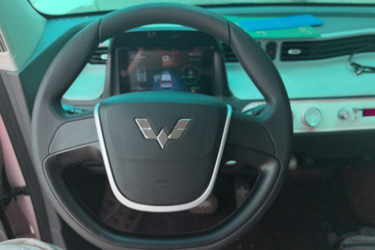 Used Wuling Hongguang MINIEV 2022 Macaron Premium Model – Lithium Iron Phosphate