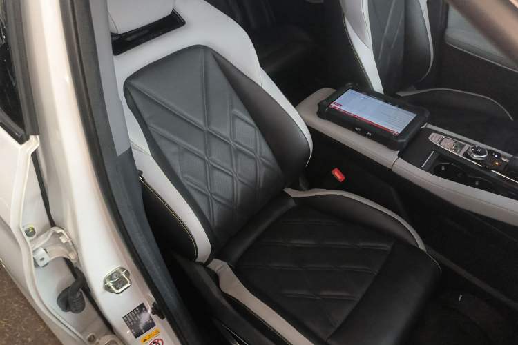 Used CHANGAN CS75 PLUS 2023 3rd Generation 1.5T Automatic Prestige Model Right Front Seat