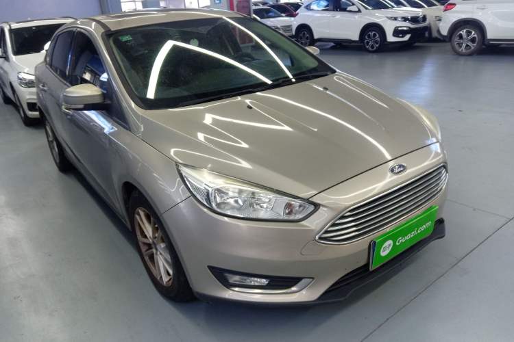 Used Ford Focus 2015 Sedan EcoBoost 125 Automatic Supreme Style Edition
