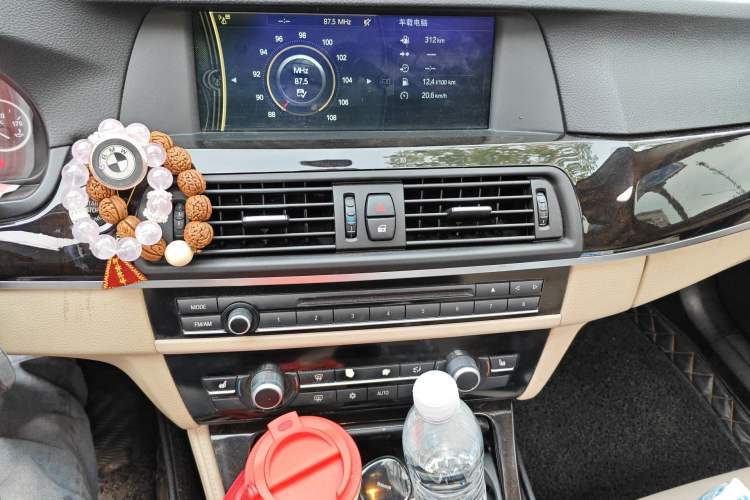 Used BMW 5 Series 2012 523Li Luxury Model Audio And AC Panel