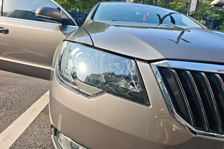 Used Skoda Superb 2013 1.4TSI Manual Shengshi Edition