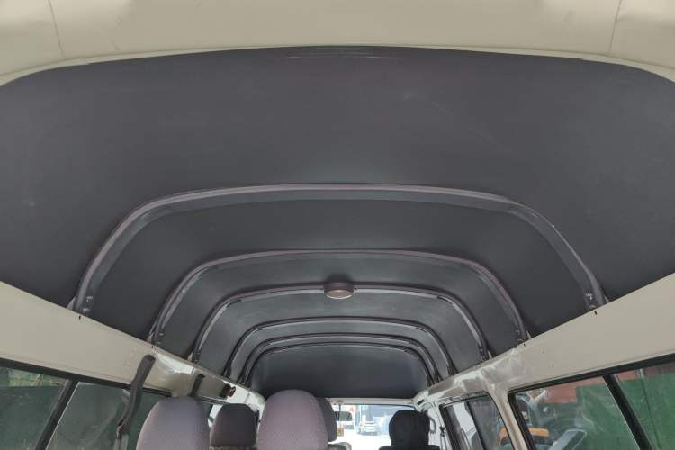 Used Golden Dragon Hiace 2021 1.8L Gasoline Version Logistics Vehicle Long-Wheelbase High-Roof Model GL850 LJ4A18Q6