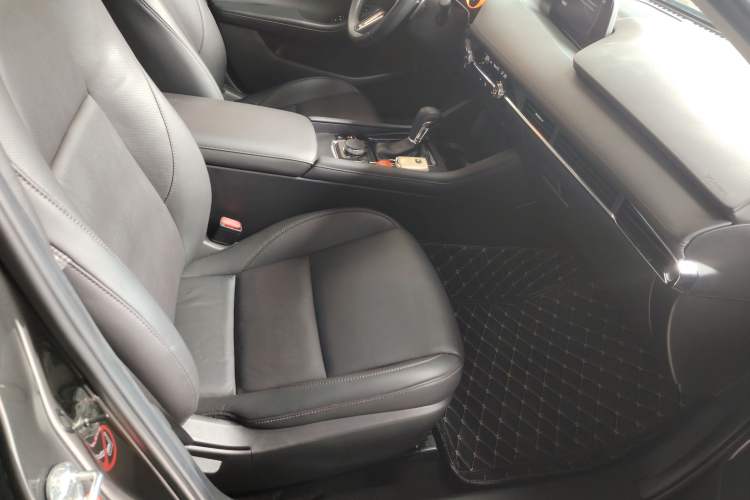 Used Mazda 3 Axela 2021 2.0L Automatic Zhiya Edition
