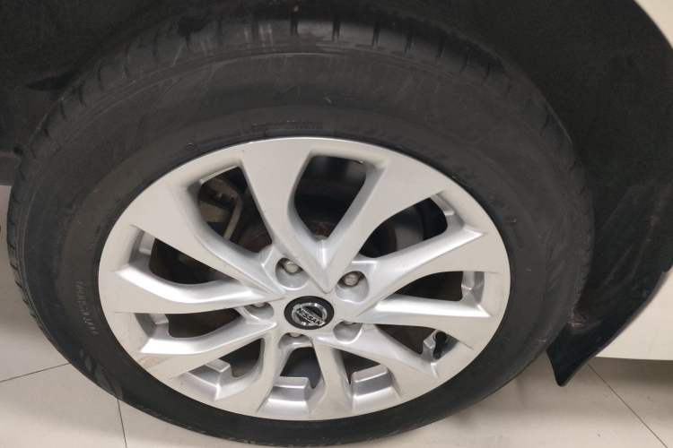 Used Nissan Sylphy 2019 Classic 1.6XE CVT Comfort Edition Exterior 5