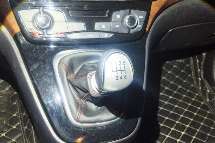 Used Haval H6 2014 Sport Version 1.5T Manual Two-Wheel Drive Elite Edition