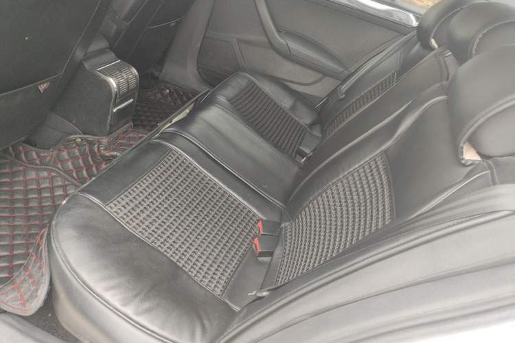 Used Volkswagen Santana 2018 1.5L Automatic Fashion Edition Left Rear Seat