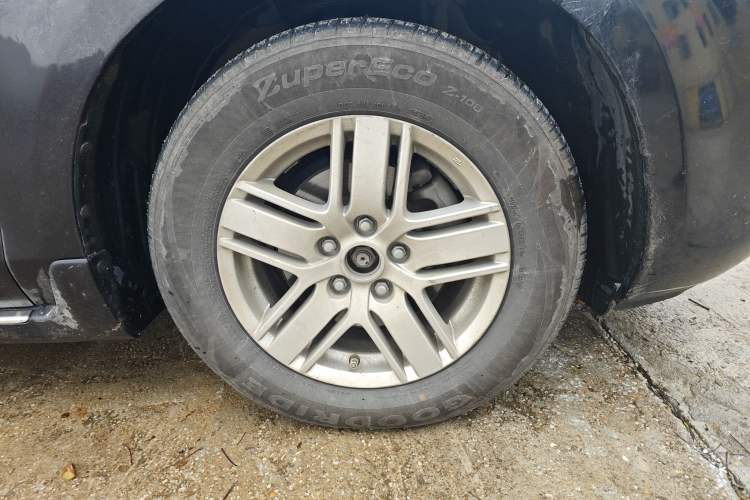 Used Mazda 8 2013 2.5L Ultimate Edition