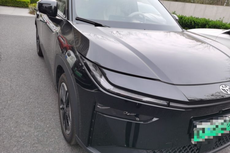 Used Toyota BZ 3X 2025 520 Pro Right Front Headlight