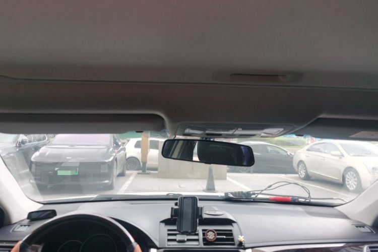 Used Toyota Camry 2015 2.0G Premier Edition
