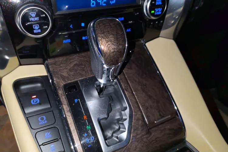 Used Toyota Alphard 2020 Dual-Engine 2.5L Prestige Edition Gear Lever