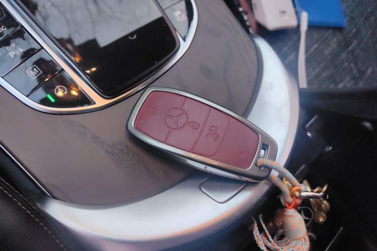 Used Mercedes-Benz GLC 2022 Refreshed GLC 300 L 4MATIC Dynamic Edition Prestige Version Vehicle Key