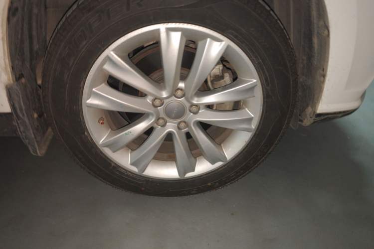 Used Haval H2 2014 1.5T Manual Two-Wheel Drive Elite Edition Right Front Wheel Hub
