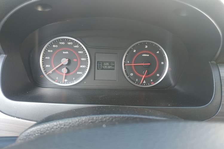 Used SAIC MAXUS G10 2018 PLUS 1.9T Manual Elite Edition Diesel
