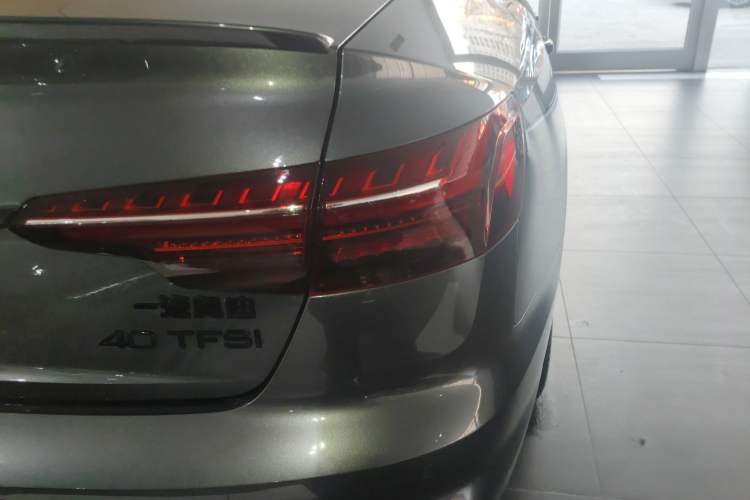 Used Audi A4L 2025 2 Million Units Enjoyment Version 40 TFSI Luxury Dynamic Edition B&O Starry Night Edition
