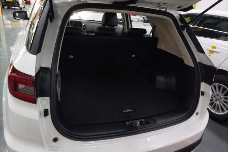 Used CHANGAN CS55 2018 1.5T Automatic Xuan Dong Model China V Standard
