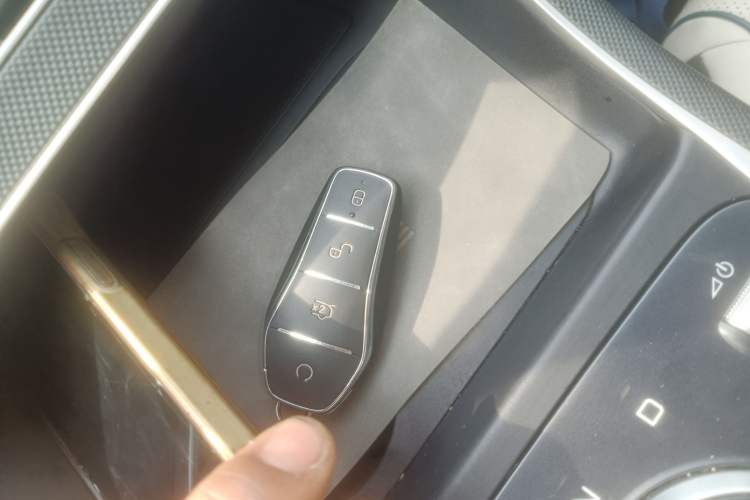 Used BYD Destroyer 05 2024 HONOR Edition DM-i 55KM Luxury Model Vehicle Key