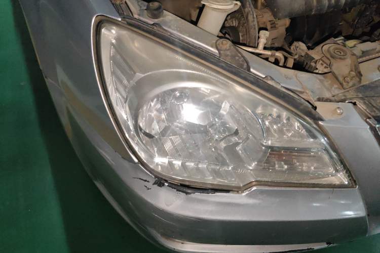 Used Soueast V3 Lingyue 2010 Revised Version 1.5L Manual Comfort Edition Right Front Headlight
