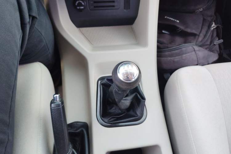 Used FORTHING Lingzhi 2019 M5L 1.6L 7-Seater Exclusive Model China VI Standard