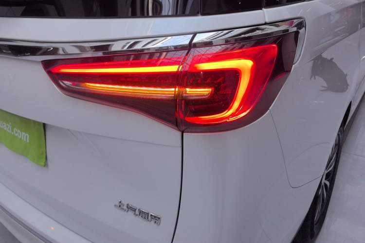 Used Buick GL8 2021 ES Landtrek 653T Comfort Edition