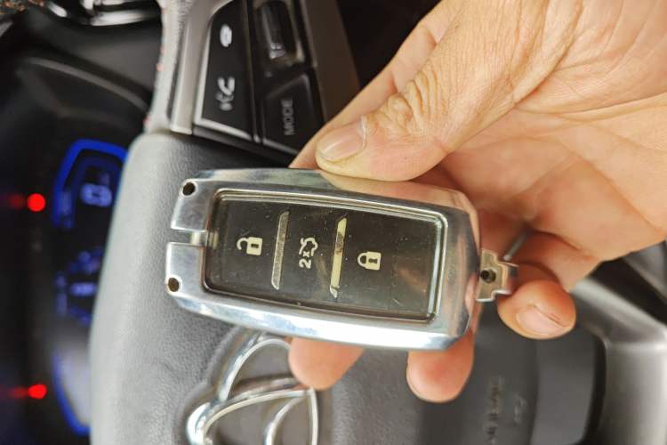 Used CHANGAN OSHAN A800 2017 1.5T Manual Luxury Model
