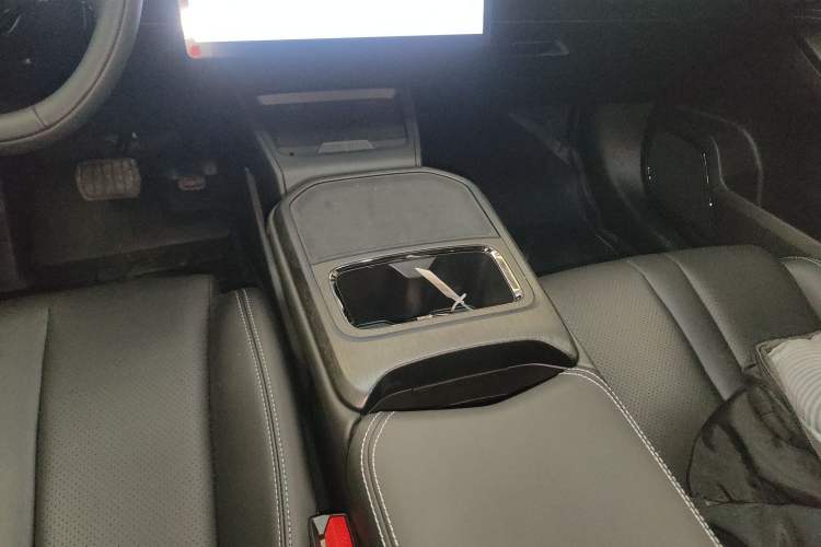 Used Dongfeng Aeolus L7 New Energy 2024 205 Air
