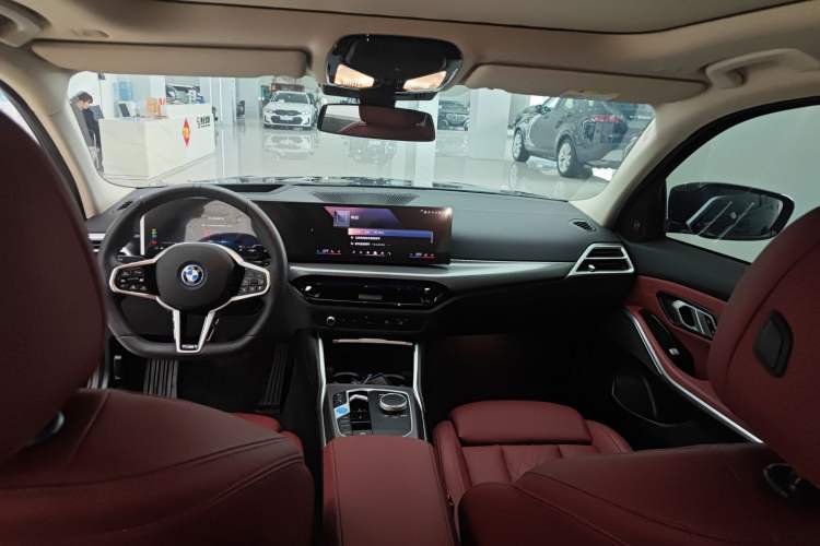 Used BMW i3 2025 eDrive 40 L Midnight Sports Package