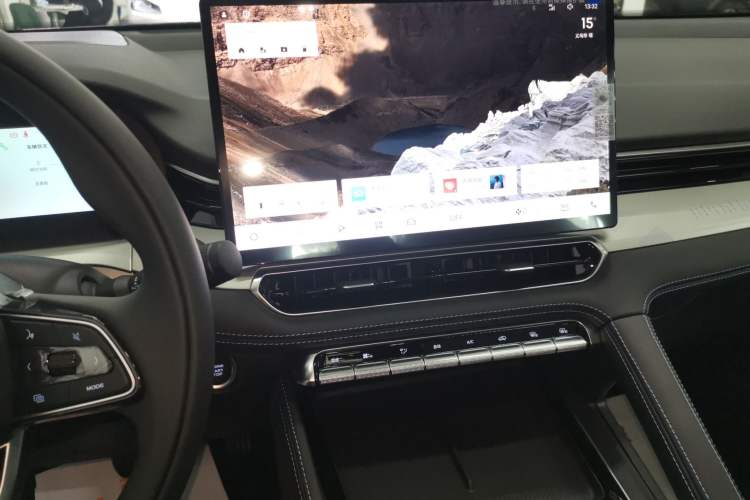 Used Geely Auto Preface 2026 Model Oriental Yao 1.5TD Fuyao Edition Audio And AC Panel