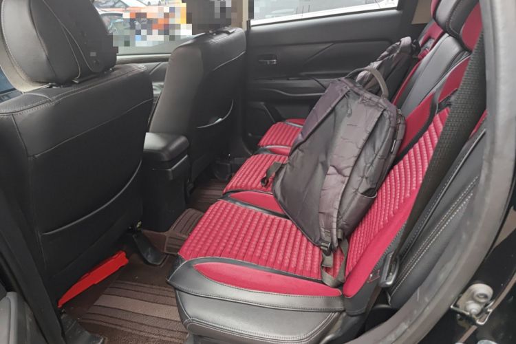 Used Mitsubishi Outlander 2018 2.0L Two-Wheel Drive Glory Edition 5 Seats