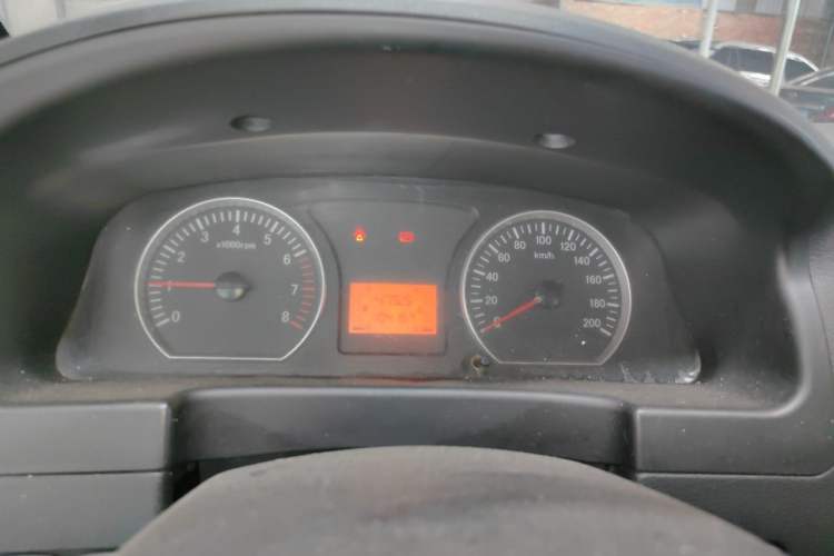 Used FORTHING Lingzhi 2013 V3 1.5L 7-Seater Luxury Model