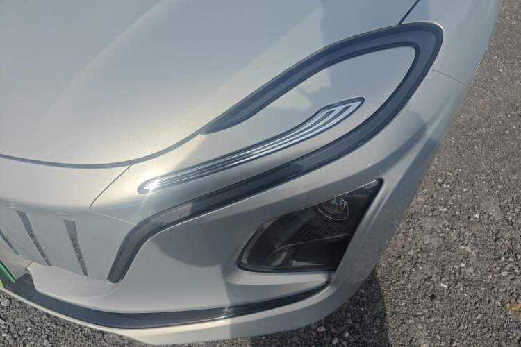 Used Hongqi E-QM5 2022 431 km Charge & Enjoy Edition Left Front Headlight