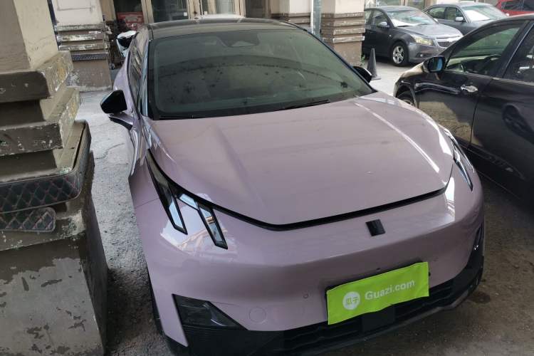 Used Lynk & Co Z20 2025 530 km Range Rear-Wheel Drive Max
