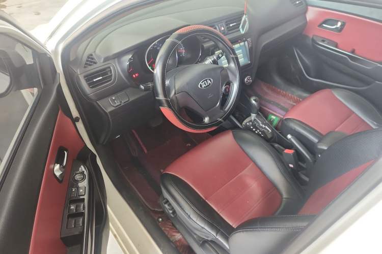 Used Kia K2 2015 Hatchback 1.4L AT GLS Cool Edition
