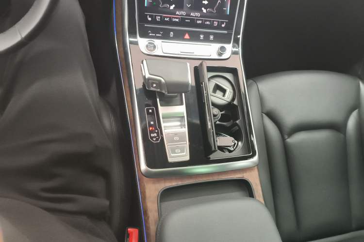 Used Audi Q7 2023 45 TFSI quattro S line Sport model