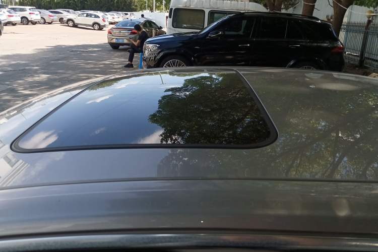 Used BMW 3 Series 2015 320Li Fashion Model
