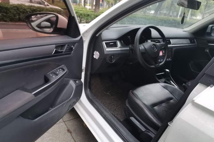 Used Volkswagen Bora 2018 1.5L Automatic Fashion Model
