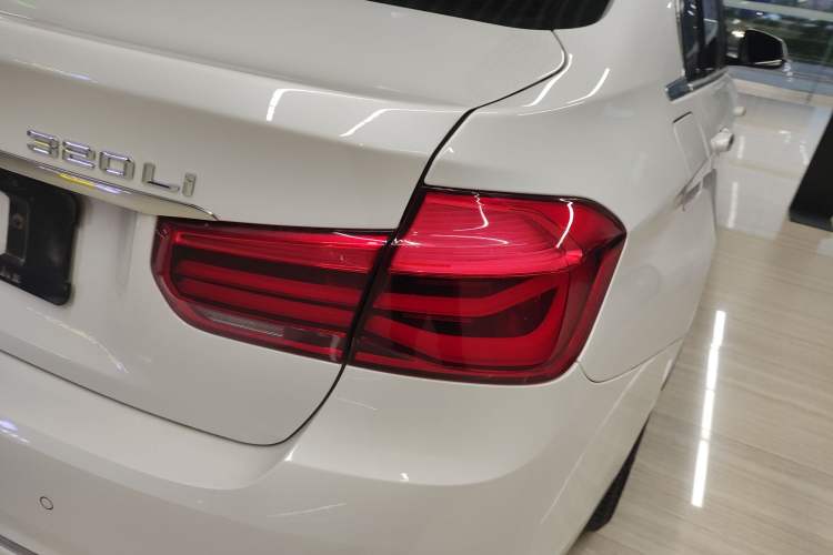 Used BMW 3 Series 2017 320Li Fashion Model
