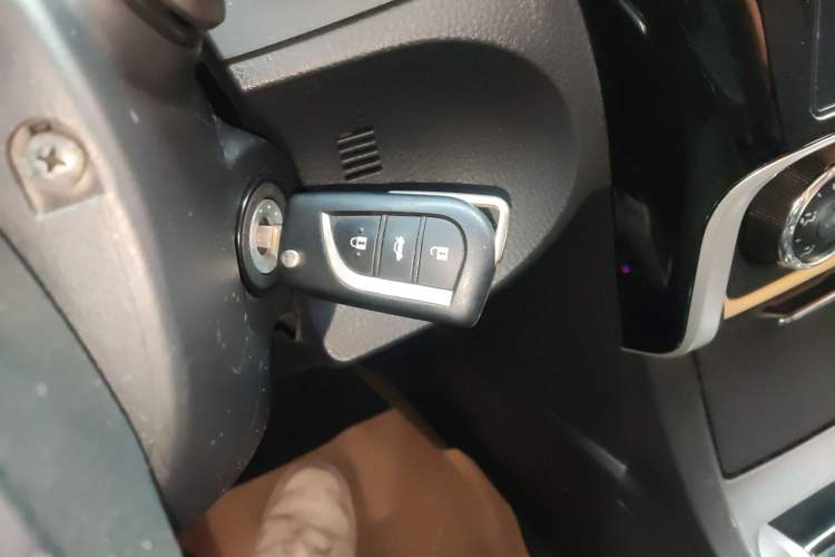 Used Toyota Corolla 2017 Revised Version 1.2T S-CVT GL-i
