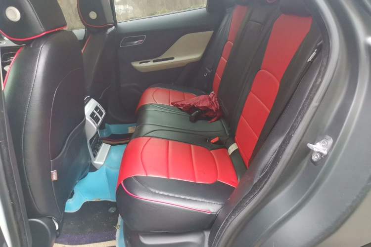 Used Jaguar F-PACE 2016 2.0T Two-Wheel Drive Urban Luxury Edition