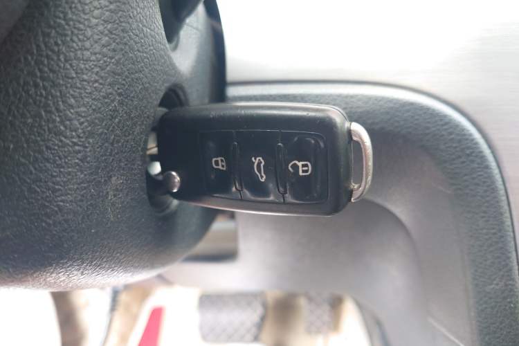 Used Volkswagen Lavida 2013 Restyled Classic 1.6L Automatic Comfort Edition Vehicle Key