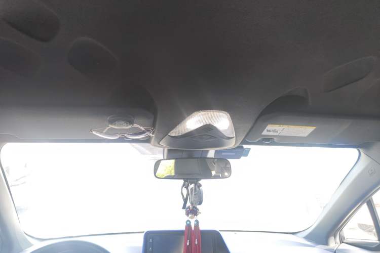 Used Toyota IZOA 2018 2.0L Yichi Version China VI Standard
