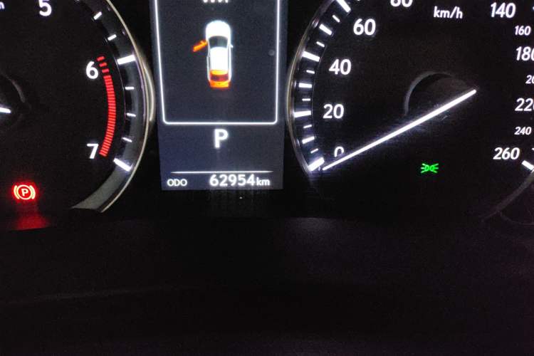 Used Lexus RX 2016 300 4x4 Elegant Edition China V-standard Odometer Close Up