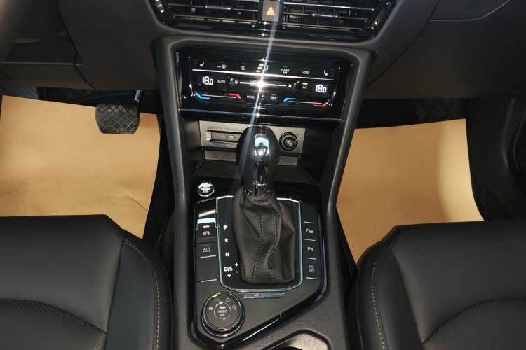 Used Volkswagen Tharu 2022 330TSI Four-Wheel Drive Flagship Edition