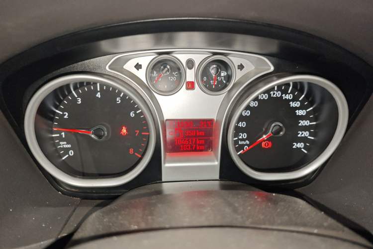 Used Ford Focus 2013 Sedan Classic 1.8L Automatic Fashion Edition Instrument Cluster