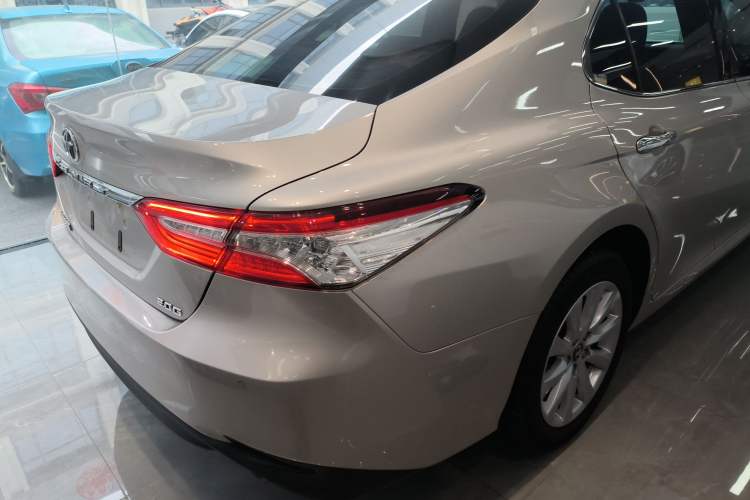 Used Toyota Camry 2019 2.0G Luxury Edition China VI Standard