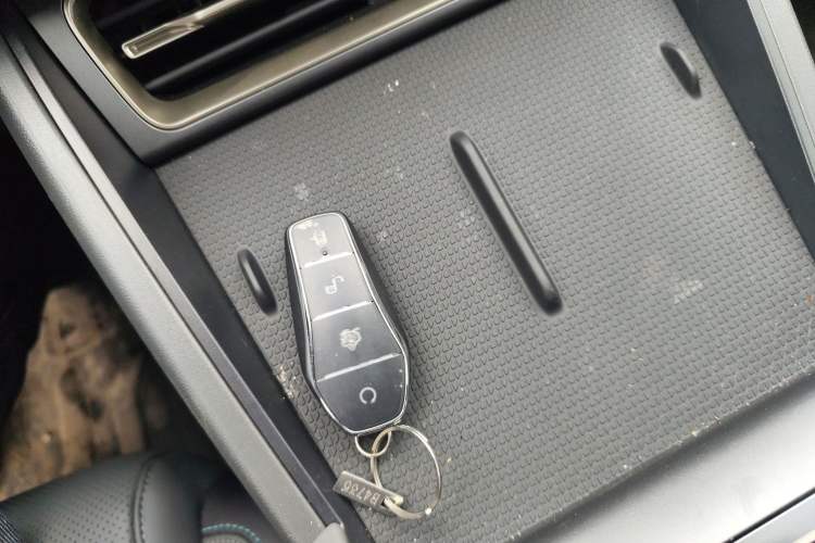 Used BYD Qin L 2025 DM-i Smart Drive 80KM Leading Model