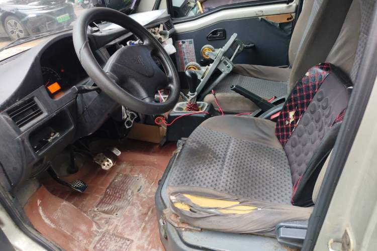 Used Wuling Zhiguang 2013 1.0L Practical Version Left Front Seat